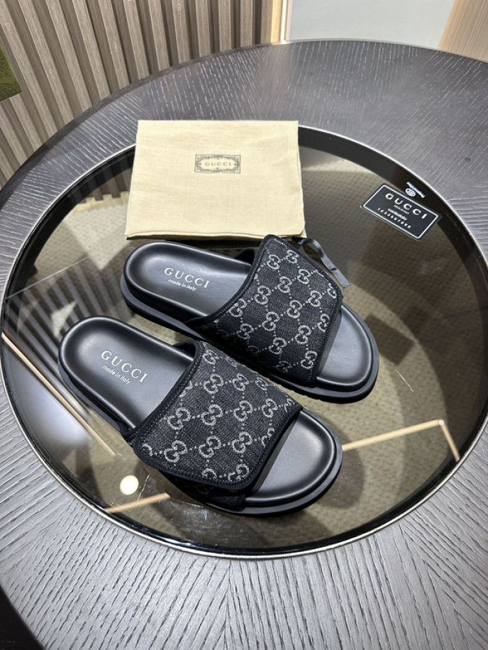 GUCC SLIPPERS