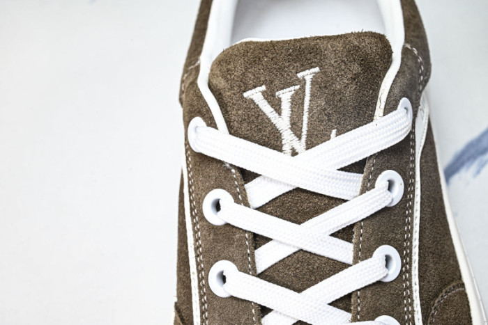 LV SNEAKER  FOR-LV403