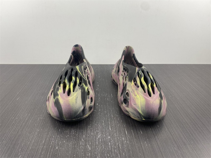Yeezy Foam RNNR “MX CARDON" G9562