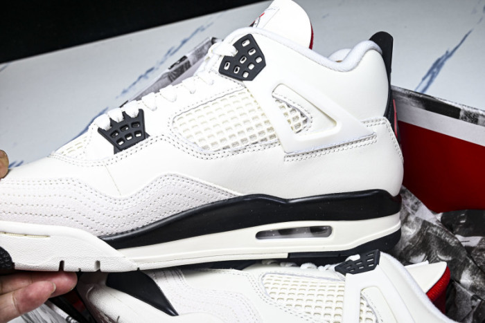 Air Jordan 4“Flight Club” IM4002-100