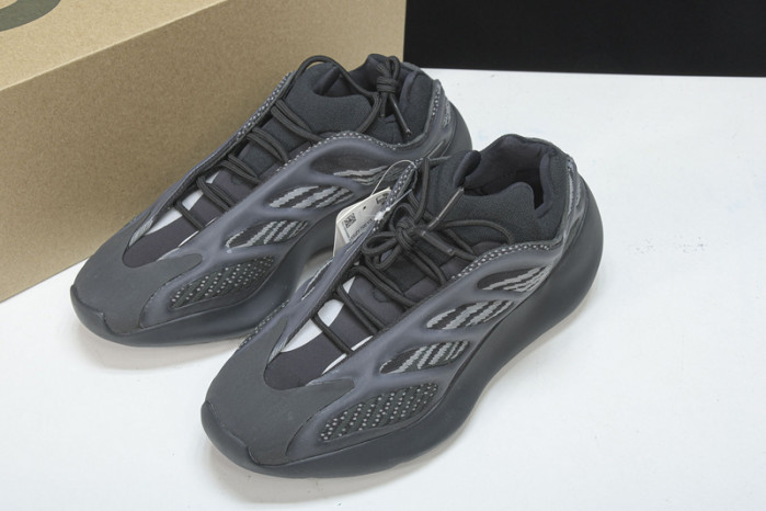 ADIDAS YEEZY 700 V3 “ALVAH”H67799