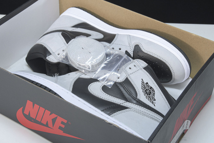 Air Jordan 1 Retro High Black White Light Smoke Grey 555088-035