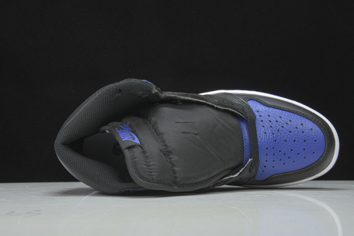 Air Jordan 1 Retro Royal (2017) 555088-007