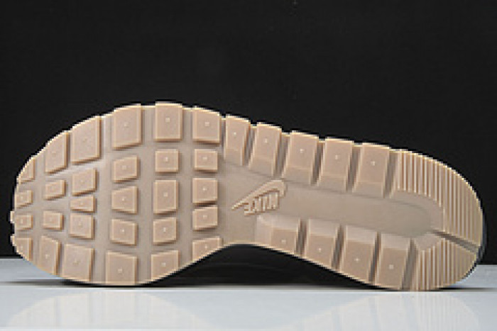 Nike Vaporwaffle Sacai Black Gum DD1875-001