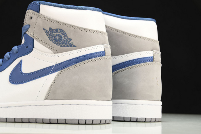 Air Jordan 1 High OG "True Blue" DZ5485-410