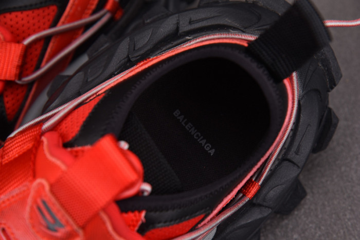 BLCG HIKE Red Black  804919 WHIKE 1000