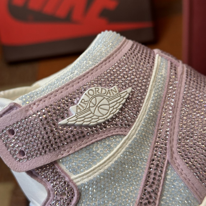 AIR JORDAN 1 RETRO  AJ-02