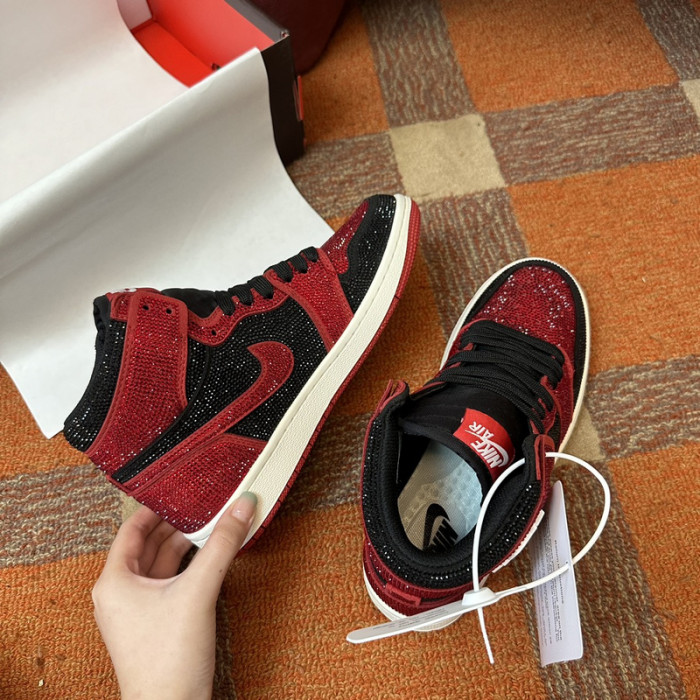 AIR JORDAN 1 RETRO  AJ-07