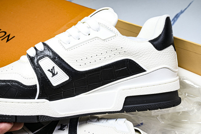 LV SNEAKER TRAINER FOR-LV430