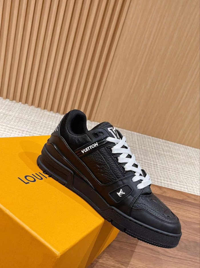 LV SNEAKER LOW 0331-001