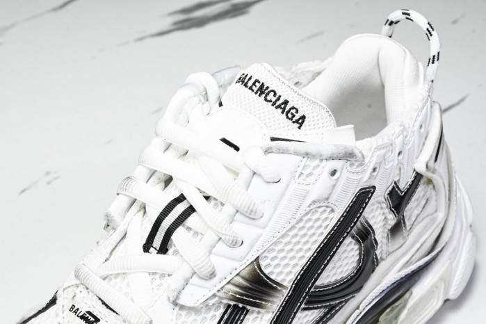 BLCG RUNNER  772774-WRUNG-9010