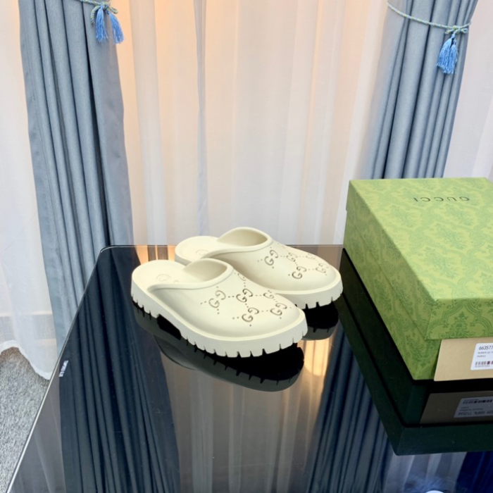 GUCC SLIPPERS