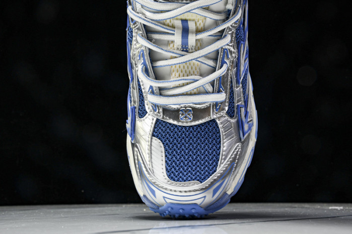 OF C/O  SNEAKER  FOR-022302