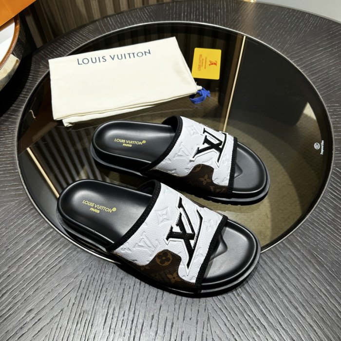 LV SLIPPERS