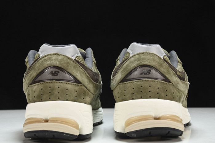 New Balance yeeshoes  M2002RHN