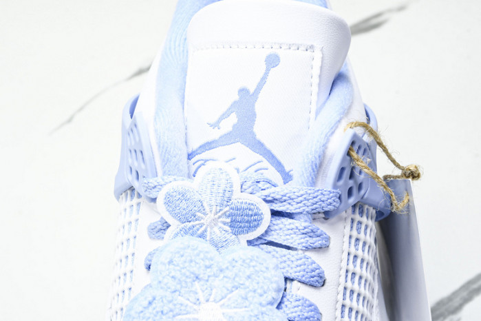 Air Jordan 4 “Forget Me Not” WMNS HV0823-100