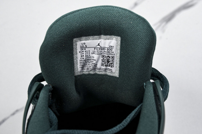 Air Jordan 4 RM  Oxidized Green  FQ7940-300