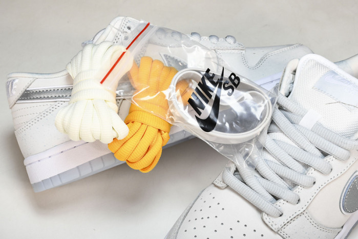 CONCEPTS x NIKE Dunk SB Low“White Lobster” FD8776-100