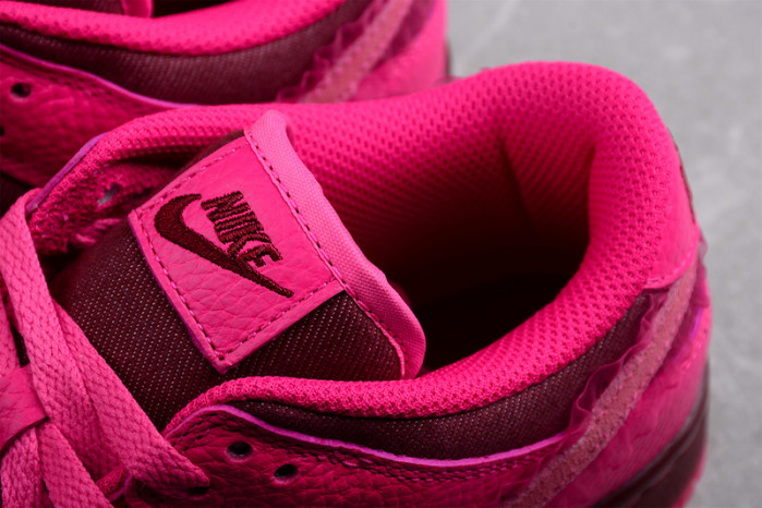 Nike DUNK LOW  Valentine