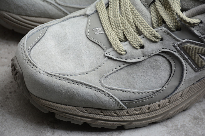 New* Balance WL2002   M2002RP