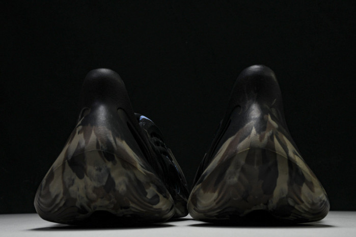 Yeezy Foam Runner  “MX CARDON"  lD4126