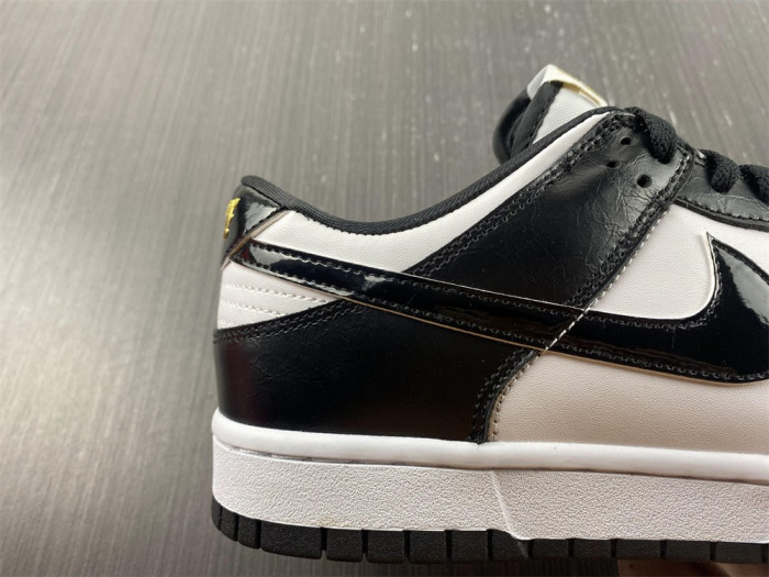 Dunk Low “World Champ” DR9511-100