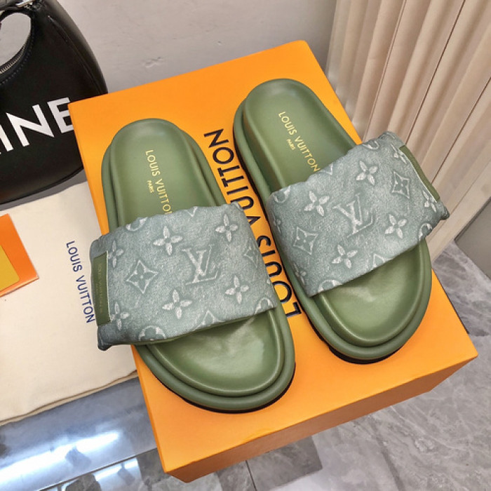 LV SLIPPERS