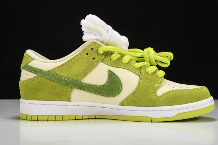Nike Dunk Low "Green Apple"   DM0807-300