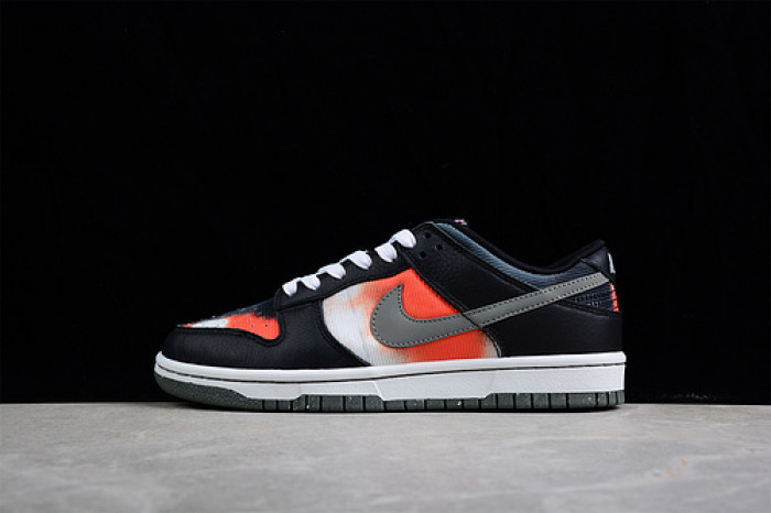 Nike DUNK LOW RETRO PRM "Graffiti"  DM0108-001