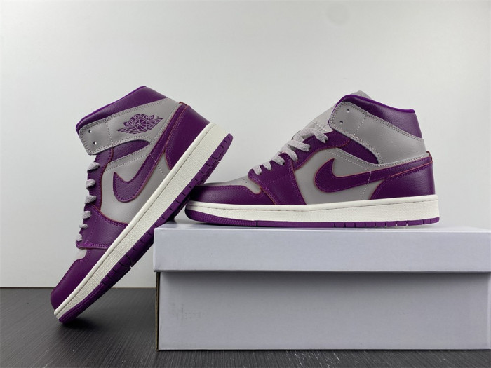 Air Jordan 1 Mid SBQ6472-501