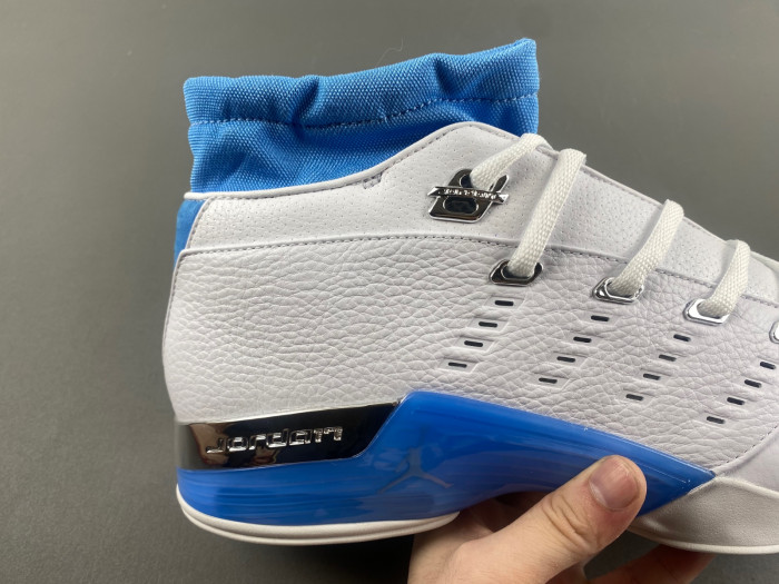Air Jordan 17 Low “University Blue”  FJ0395-101