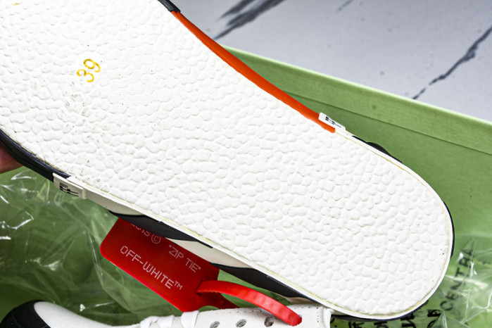 OF X  c/o Virgil Abloh Vulc Low Top 070901