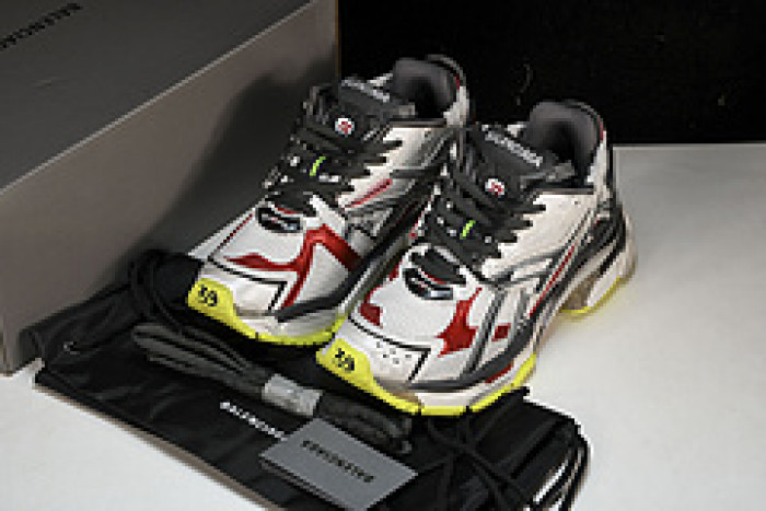 BLCG RUNNER   081801