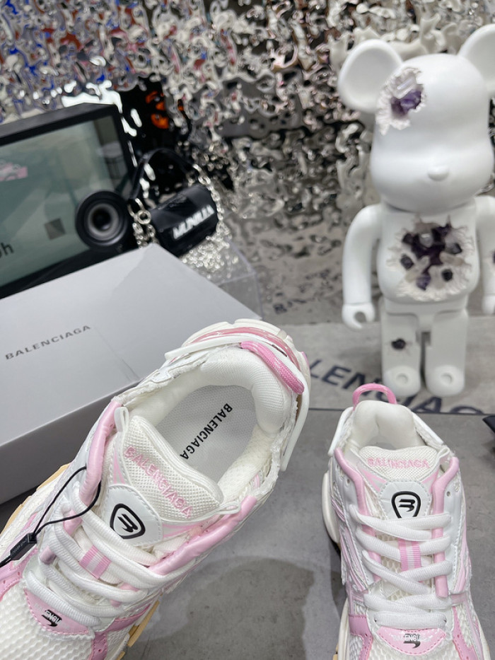 BLCG RUNNER    082701