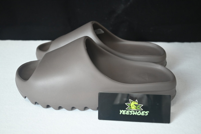 Yeezy Slide  G55495