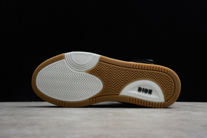 D10R B27 High Top Sneaker