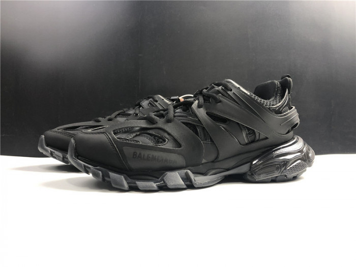 BLCG Track Trainer Black 542023 W3GB1 7302