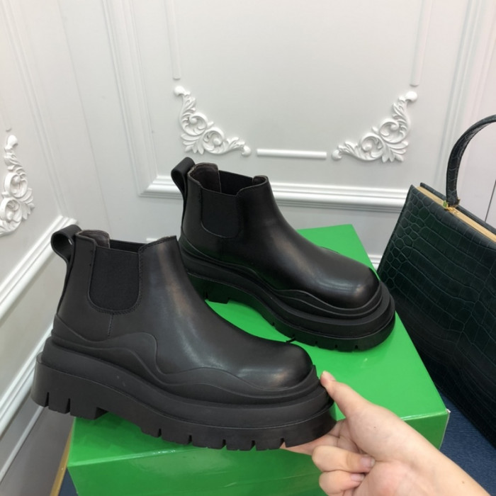 BOTEGA VENETA BOOTS