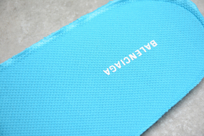 BLCG Track Trainer Blue Pink Silver 542023 W1GC1 4051