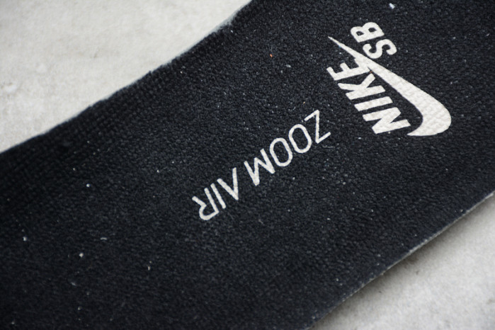 Nike SB Dunk Low Light Cream Thunderstorm BQ6817-200