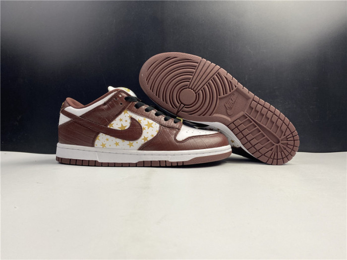 Nike SB Dunk Low Supreme Stars Barkroot Brown (2021)  DH3228-103
