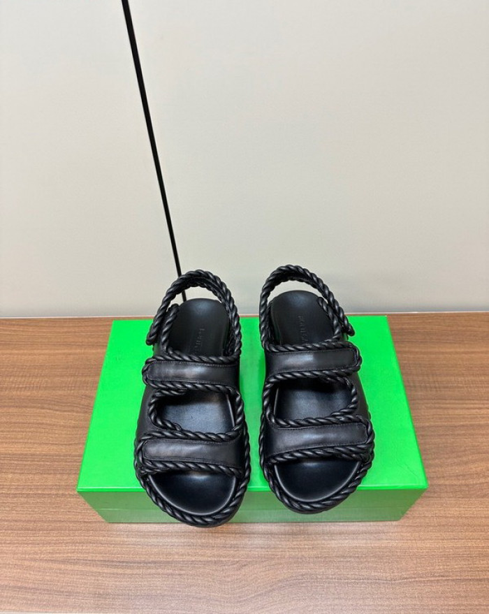 B0TTEGA VENETA  SLIDES