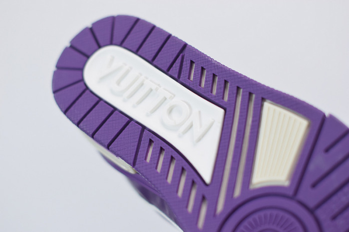 LV SNEAKER LOW YEE-002