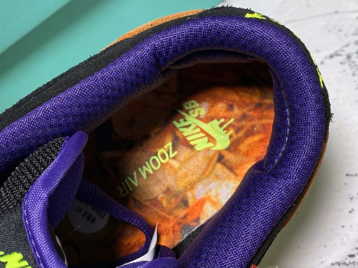 Nike SB Dunk Low Night of Mischief Halloween  BQ6817-006